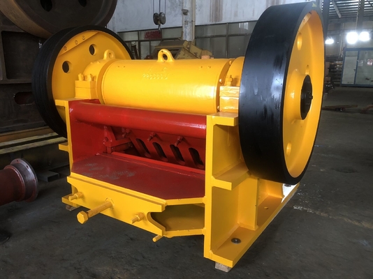 Kapasite 5 - 1000 Ton Çeneli Kaya Kırıcı Küçük Taşınabilir 20t / H
