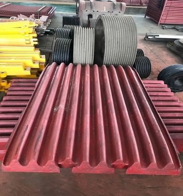 Sabit Mühürleyici Swing Jaw Plate Quarry Stone Crushing Mining Wear Parts